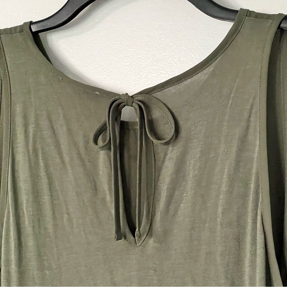 LOFT Olive Green Tank Top Size Medium Sleeveless Blouse Summer Ann Taylor Army - Picture 4 of 6